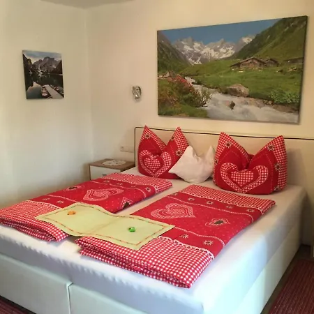 Gaestehaus Schmid Sankt Johann im Saggautal Esterno foto