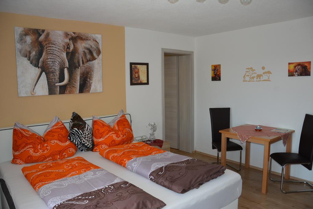 Gaestehaus Schmid *